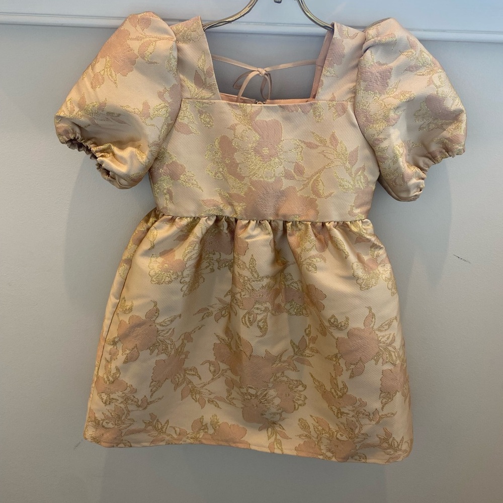Gianni Bini Girls Peach and Gold Floral Dress